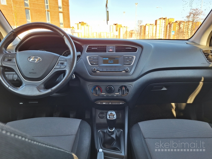 Hyundai i20 Active su garantija