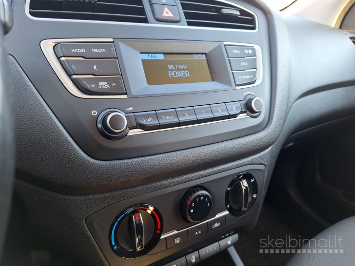 Hyundai i20 Active su garantija