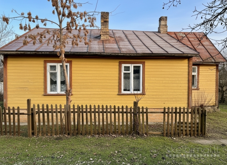Rastinis namelis be patogumu netoli Nevėžio upės, sporto rūmų