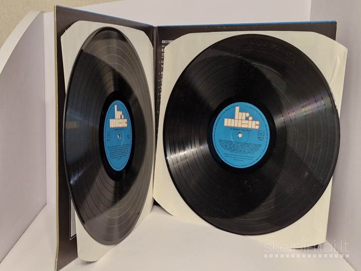 2LP plokštelės Various – 32 Romantic Love Songs
