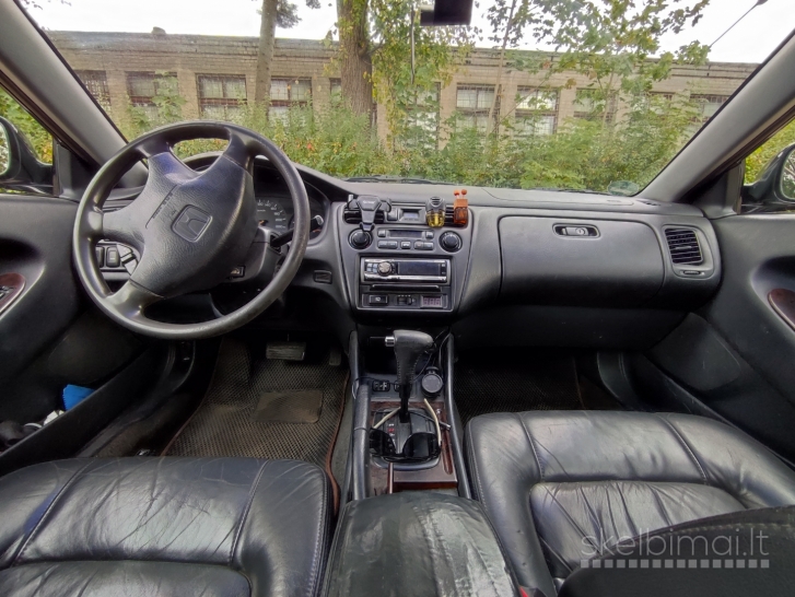 Parduodamas Honda Accord coupe 3.0L 1998