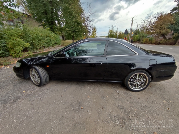 Parduodamas Honda Accord coupe 3.0L 1998