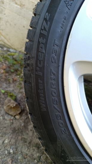 BMW originalūsratlankiai R17+Hankook Winter i*cept IZ2 