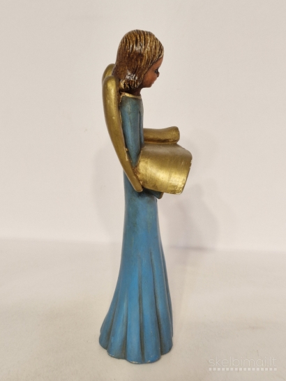 Rankų darbo angelo skulptūrelė su auksinias sparnais ~ 18cm.