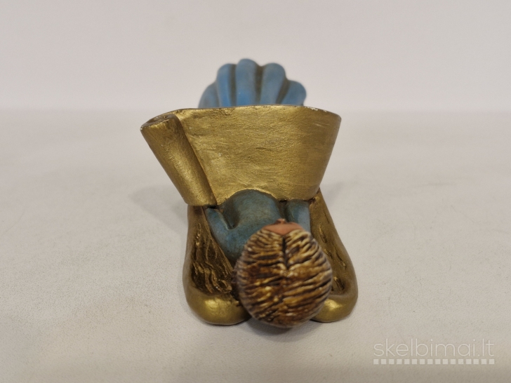 Rankų darbo angelo skulptūrelė su auksinias sparnais ~ 18cm.
