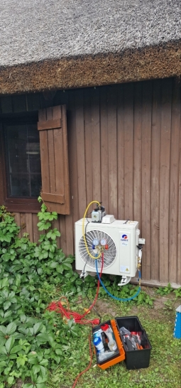 ŠILUMOS SIURBLIAI ORAS-ORAS