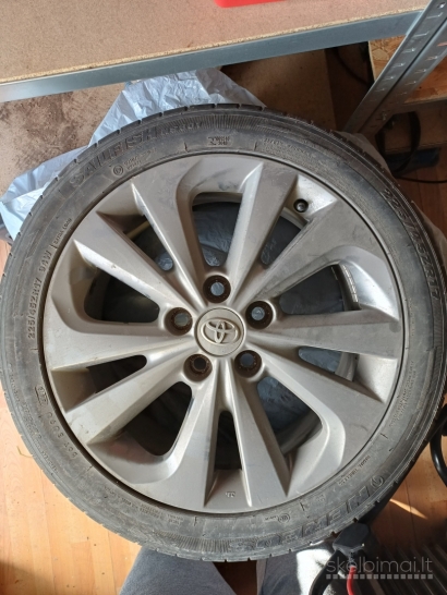 Toyota Auris ratlankiai