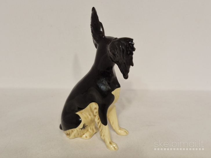 Porcelianinė figūrelė - šuniukas  toiterjeras ~ 13cm. Su žymėjimu