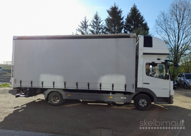 Mercedes atego 818