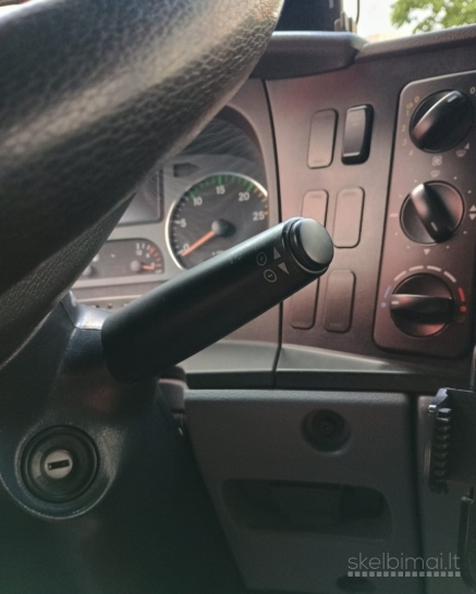 Mercedes atego 818