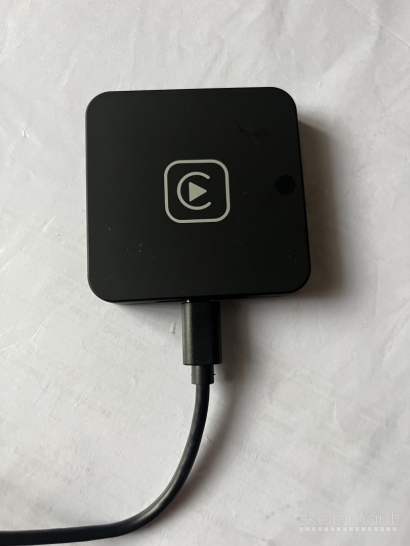 Carplay wireless adapteris