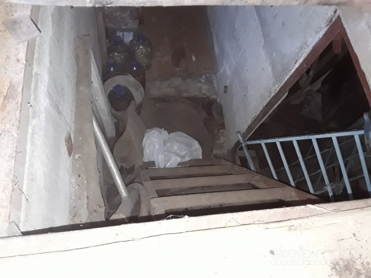          Klaipedoje, Murinis garazas su rusiu