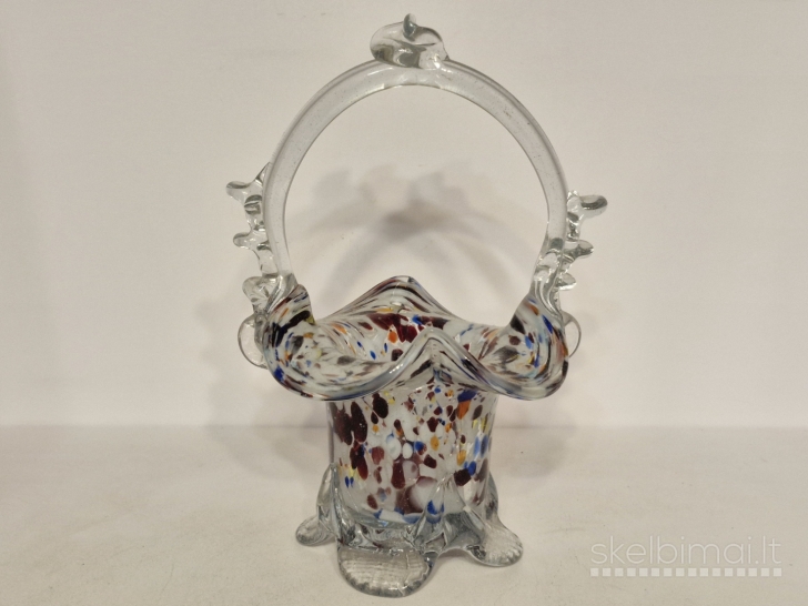 Rankų darbo Murano stiliaus stiklo krepšelis, apie 20cm.