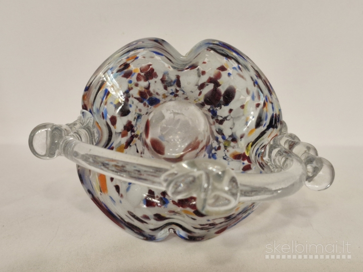 Rankų darbo Murano stiliaus stiklo krepšelis, apie 20cm.