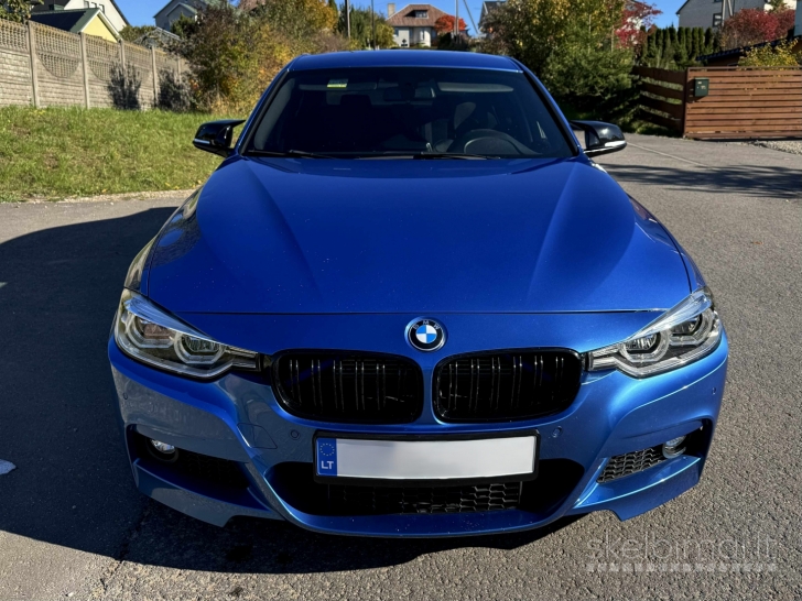 BMW 330e F30