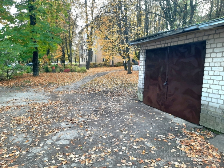 GARAŽO NUOMA Gričiupyje šalia VI forto žiedo/Molo, Kaunas.