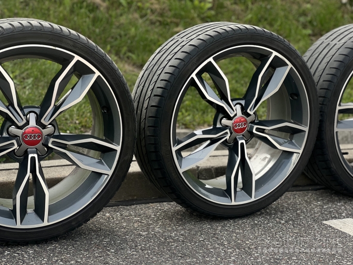 Originalūs Audi A1, S1 ratlankiai su padangomis