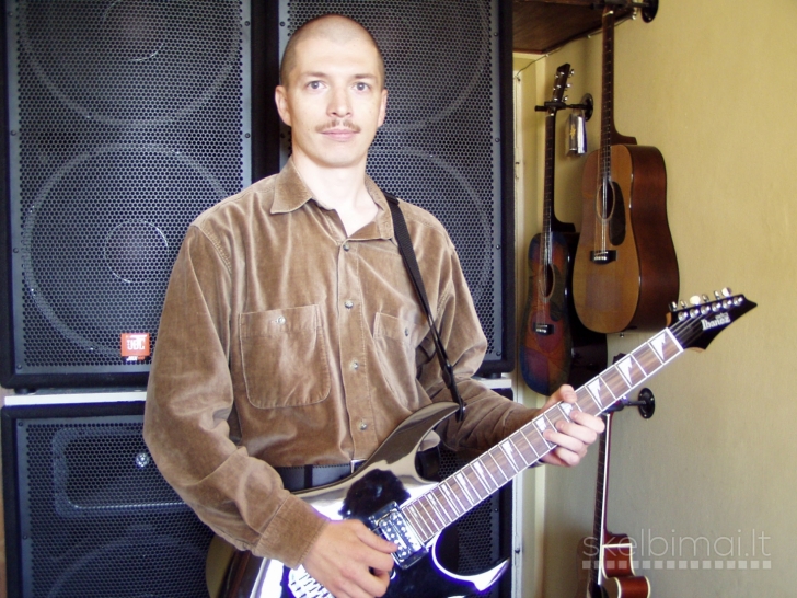 Pagalba įsigijant ir parduodant gitaras ir aparatūrą +37065392483 Andrejus