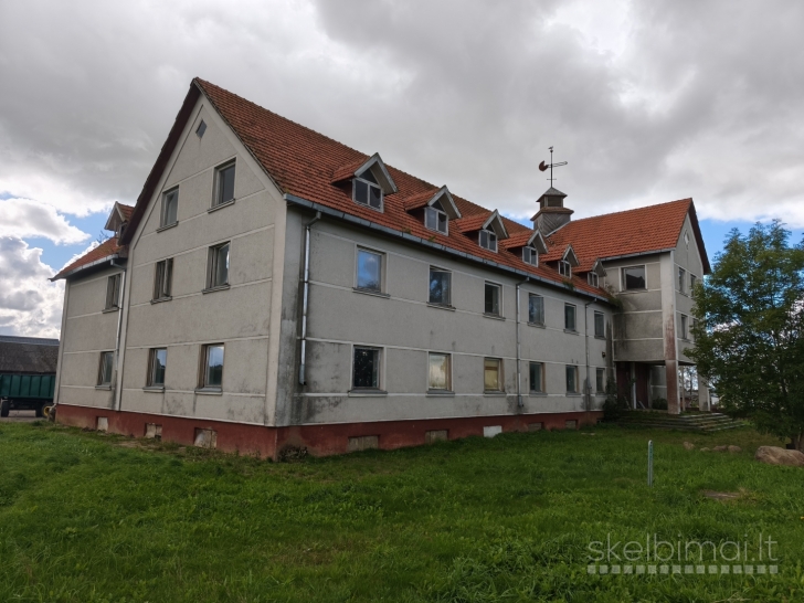 Pastatas Kretingos raj. Kurmaičių k. Mokyklos g.  Bendras plotas 1884,73 kv.m.