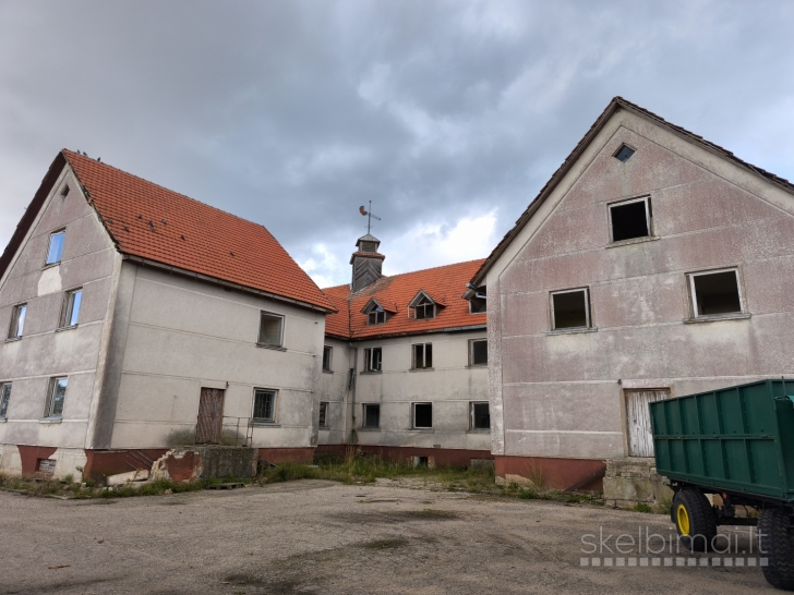 Pastatas Kretingos raj. Kurmaičių k. Mokyklos g.  Bendras plotas 1884,73 kv.m.