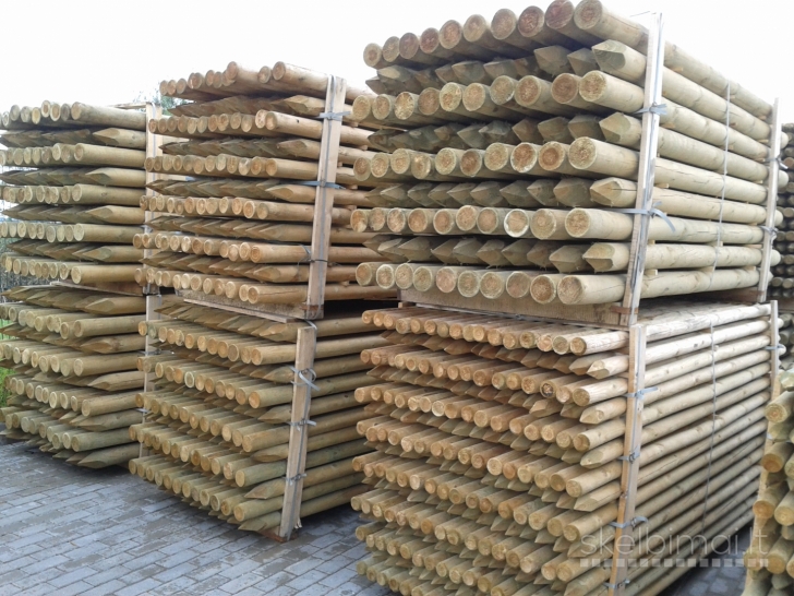 Tekinti mediniai kuolai