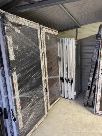 Lauko durys iš PVC, įvairių tipų ir geromis kainomis!