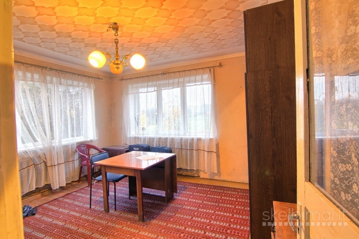 Parduodamas labai pigiai mūrinis namas