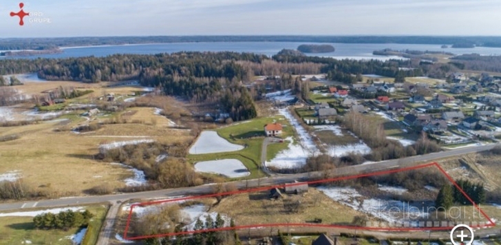 SKUBEI  PARDUODAMAS SKLYPAS PRIE PLATELIŲ EŽERO!