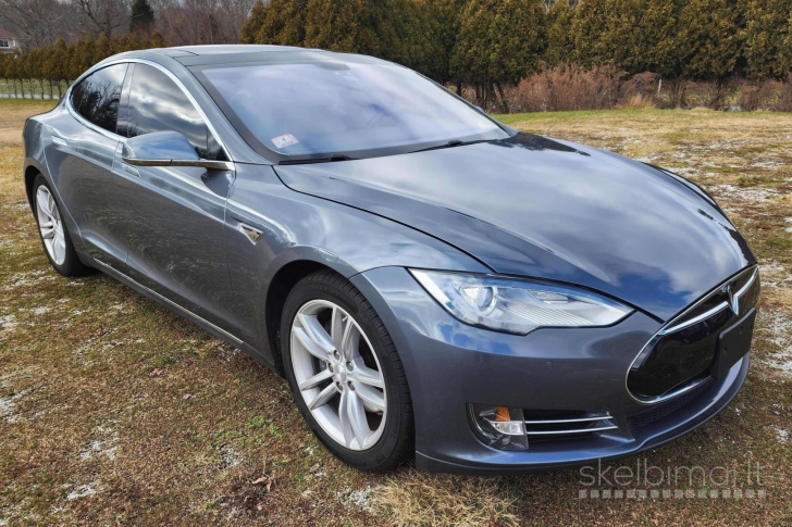 Elektromobiliu Baterijų Remontas 24/7 Tesla