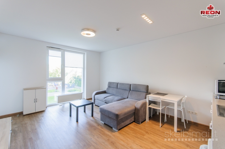 NAUJAI ĮRENGTAS 2K. BUTAS NAUJAMIESTYJE SU AUTOMOBILIO STOVĖJIMO VIETA!