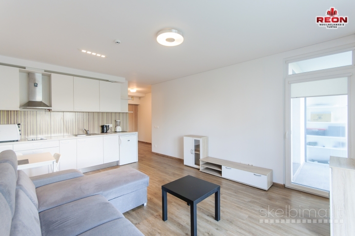 NAUJAI ĮRENGTAS 2K. BUTAS NAUJAMIESTYJE SU AUTOMOBILIO STOVĖJIMO VIETA!