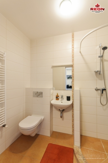 NAUJAI ĮRENGTAS 2K. BUTAS NAUJAMIESTYJE SU AUTOMOBILIO STOVĖJIMO VIETA!