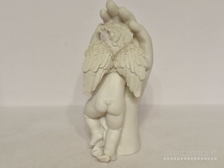 Skulptūrelė "Miegantis angelas rankoje" - balta dekoracija