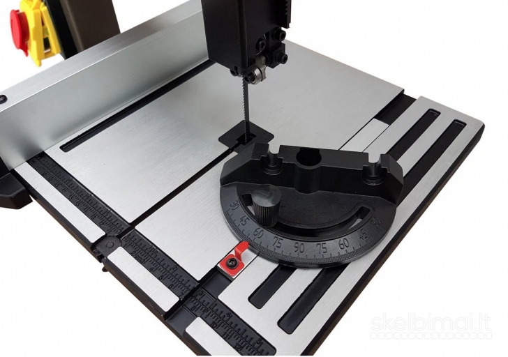 Juostinės staklės medžiui