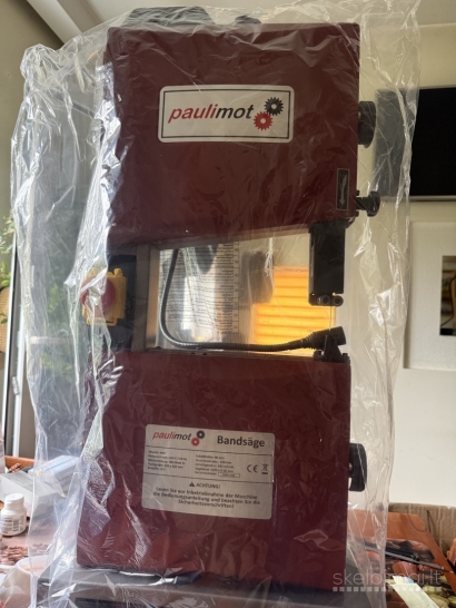 Juostinės staklės medžiui