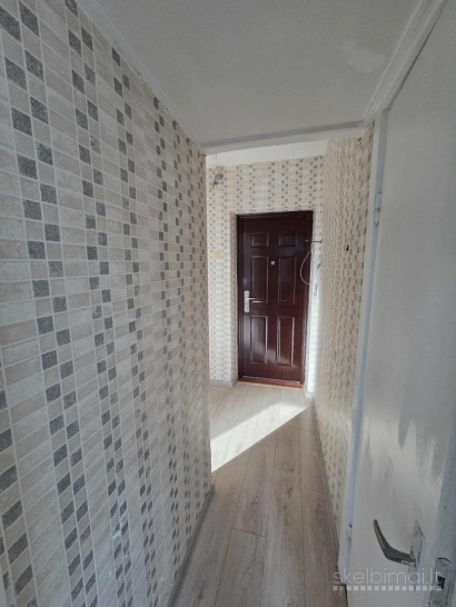 Parduodamas 25,7 kv.m. 1 kambario butas Debreceno g. 8