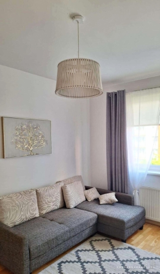 PARDUODAMAS JAUKUS 2 KAMBARIŲ BUTAS DRAGŪNŲ KVARTALE, KLAIPĖDOJE