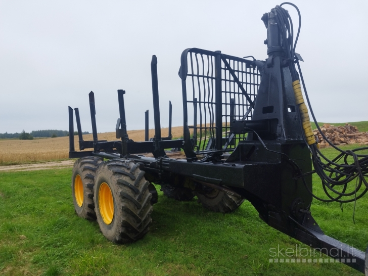 Parduodu varomą miško priekabą 