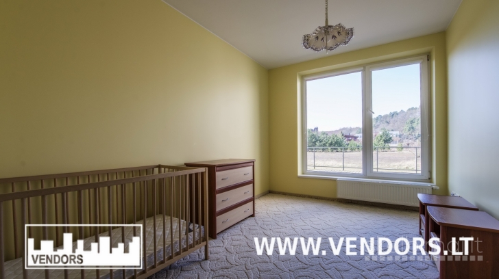 PARDUODAMAS BUTAS ŽEMUTINIUOSE KANIŪKUOSE, ĮKALNĖS AKLG.