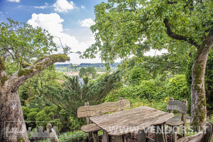 PARDUODAMA SODYBA JURBARKO R, SEREDŽIAUS MSTL, PIEŠTVĖS G.