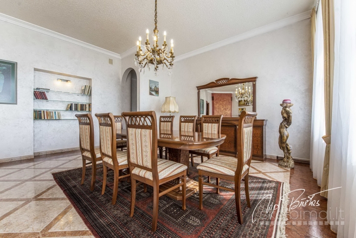 IŠNUOMOJAMAS BUTAS KAUNO CENTRE, MAIRONIO G.