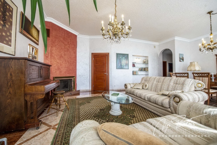 IŠNUOMOJAMAS BUTAS KAUNO CENTRE, MAIRONIO G.