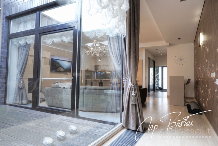 IŠNUOMOJAMAS NAMAS FREDOJE, SAULĖGRĄŽŲ G.