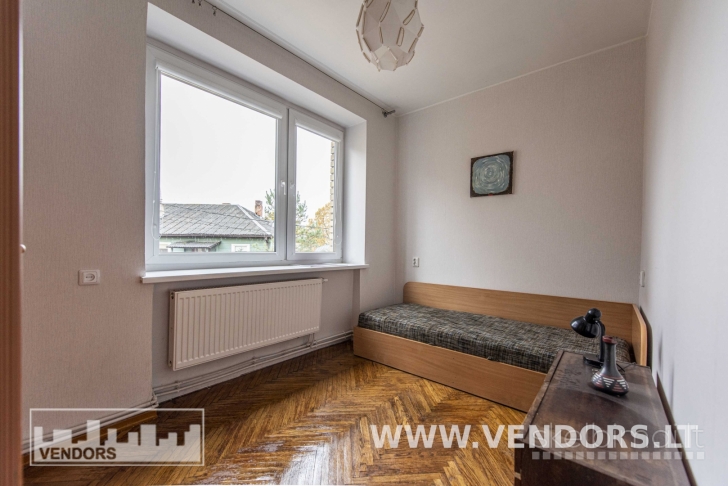 NUOMOJAMAS ĮRENGTAS BUTAS ŽALIAKALNYJE, P.VILEIŠIO G.