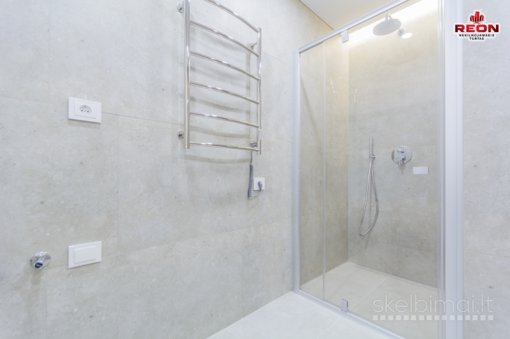 NAUJAI ĮRENGTAS 2 KAMBARIŲ BUTAS BAJORUOSE!