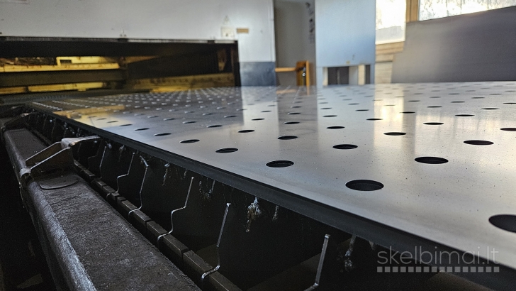 Metalo pjovimas lazeriu