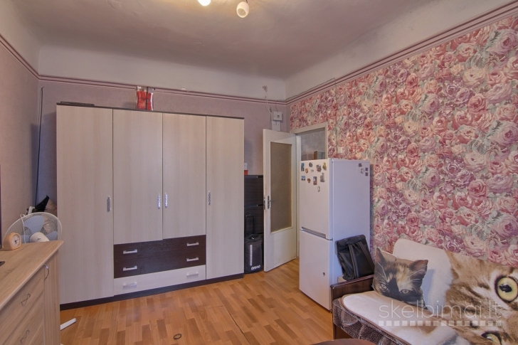 Parduodamas labai pigiai 2-jų kambarių butas