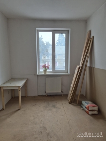 Parduodamas butas 