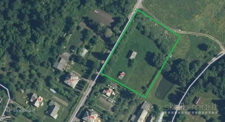 Jieznas rami graži vieta senas rąstinis namas didelis namų valdos sklypas