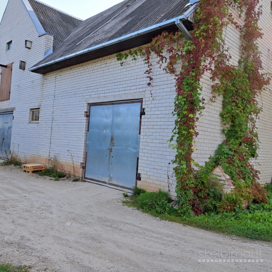 Patalpos  mieste su 20 a sklypu ir ūkiniu pastatu, Panevėžys